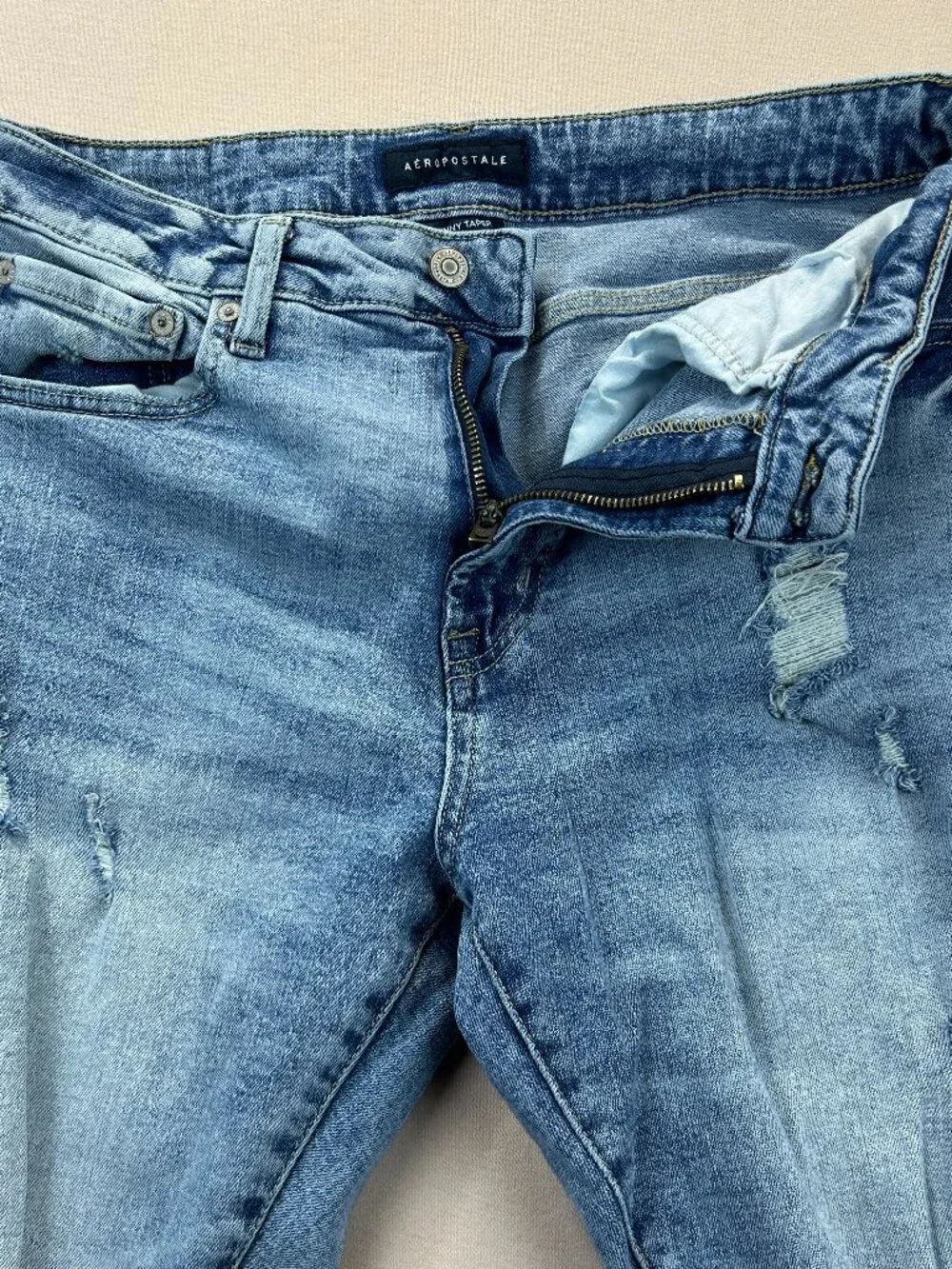 Aeropostale Jeans Mens Size 32/30 Blue Denim Skinny Taper Stretch Distressed